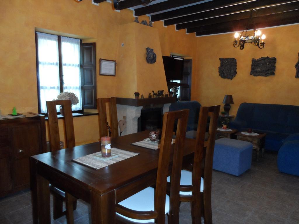 Landhuis Casa El Campu Infiesto